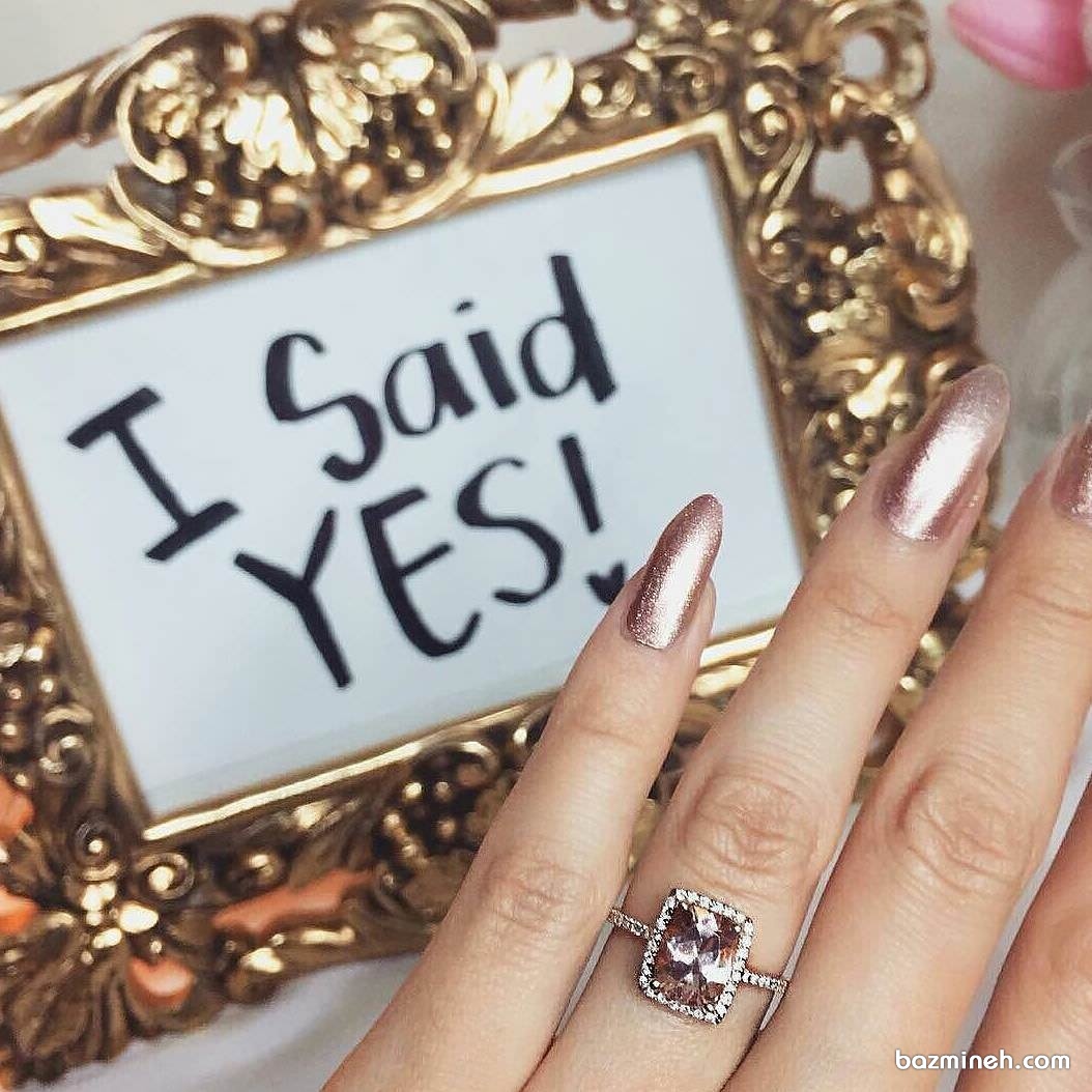 انگشتر زیبا و شیک با سنگ به رنگ رزگلد ایده ای مناسب برای حلقه نامزدی