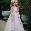 لباس مجلسی کودک مناسب برای دختر بچه های همراه عروس