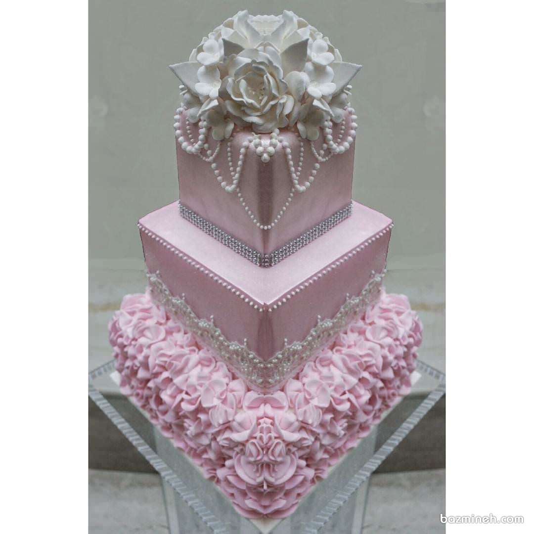 کیک زیبا برای نامزدی