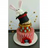 کیک تولد یکسالگی با تم خرگوش شعبده بازی