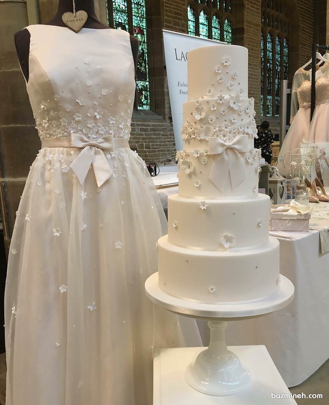 ایده جالب کیک جشن عروسی یا نامزدی به شکل لباس عروس