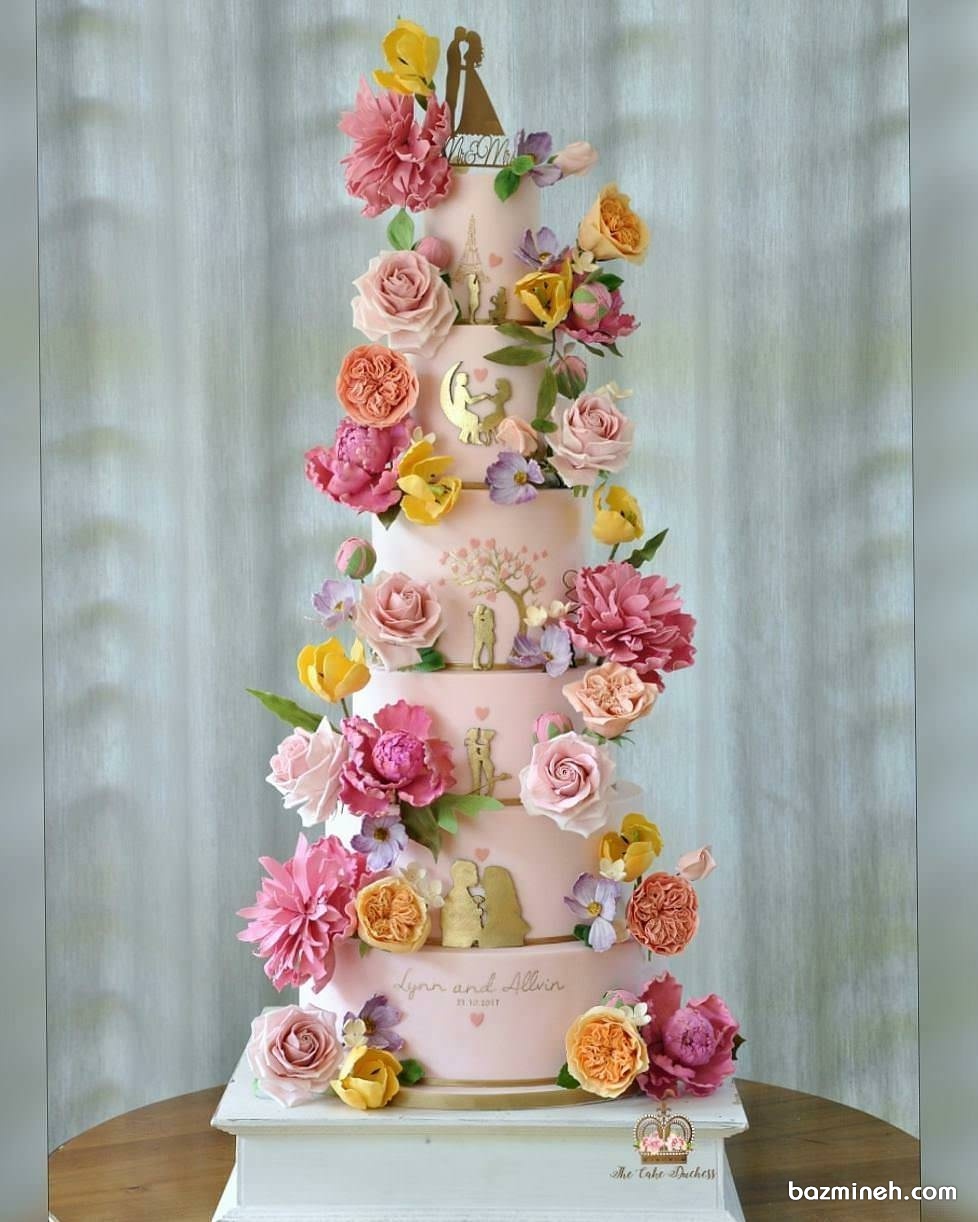 کیک چند طبقه جالب و متفاوت جشن ازدواج همراه با گل آرایی