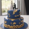کیک متفاوت آبی طلایی بزم نامزدی