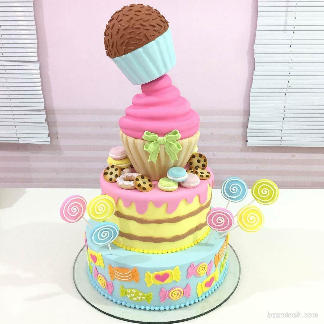 کیک فانتزی جشن تولد کودک با تم شیرینی، شکلات و آبنبات