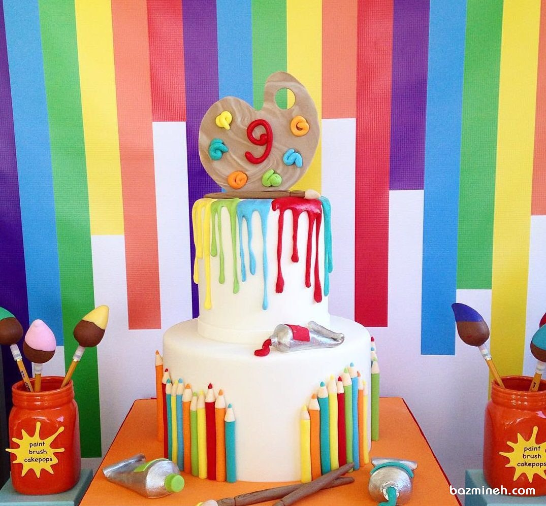 کیک فوندانت جشن تولد کودک با تم پالت و رنگ روغن و ایده جالب پاپ کیک های چوبی به شکل قلمو رنگی