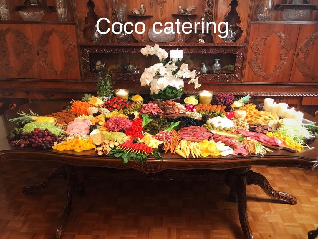 کوکو کترینگ جشن بزمینه