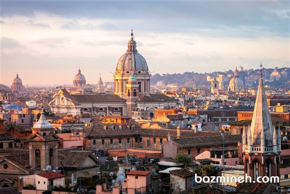 رم، پایتخت ایتالیا قدمتی چندین هزار ساله    دارد. با آب و هوایی معتدل مدیترانه ای مقصدی جذاب برای سفر به حساب می آید. بهار و پاییز بهترین زمان سفر به رم است.