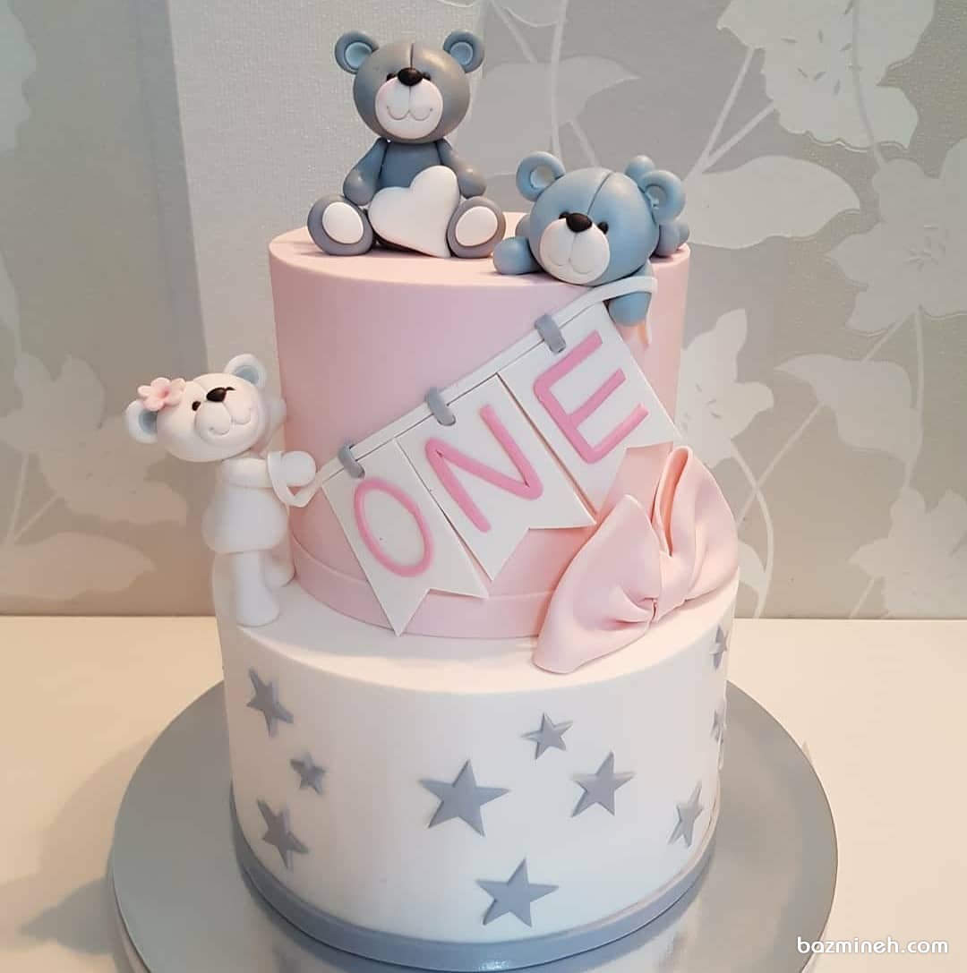 کیک فوندانت جشن تولد یکسالگی کودک با تم خرس کوچولو