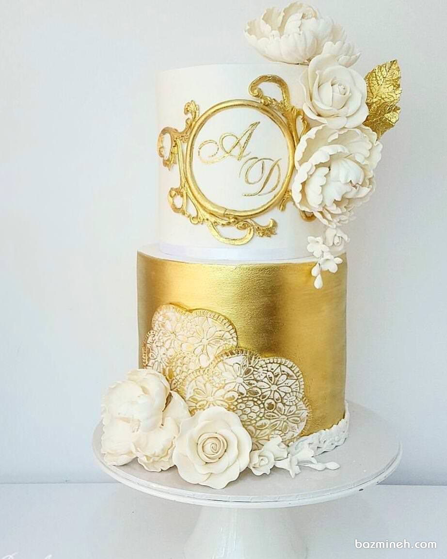 کیک دو طبقه نامزدی یا سالگرد ازدواج با تم سفید طلایی
