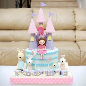 کیک فوندانت فانتزی جشن تولد دخترانه 