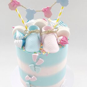 کیک فانتزی جشن بیبی شاور یا تعیین جنسیت با تم آبی صورتی