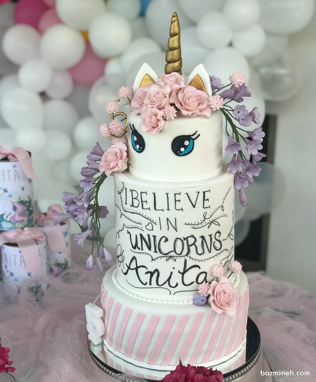 کیک چند طبقه فانتزی جشن تولد دخترانه با تم یونیکورن (اسب تک شاخ)