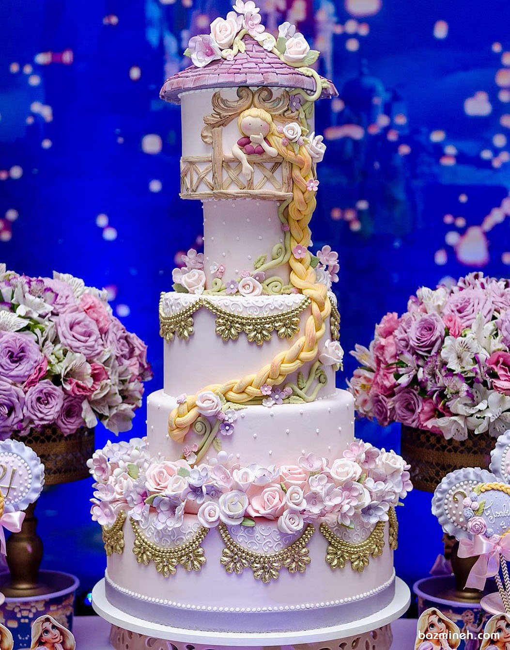 کیک چند طبقه زیبای جشن تولد دخترونه با تم راپونزل (گیسو کمند)