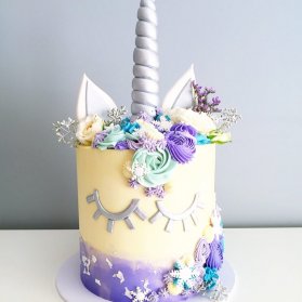 کیک رویایی جشن تولد دخترونه با تم یونیکورن
(Unicorn)
