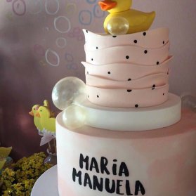 کیک زیبای جشن تولد دخترانه با تم اردک