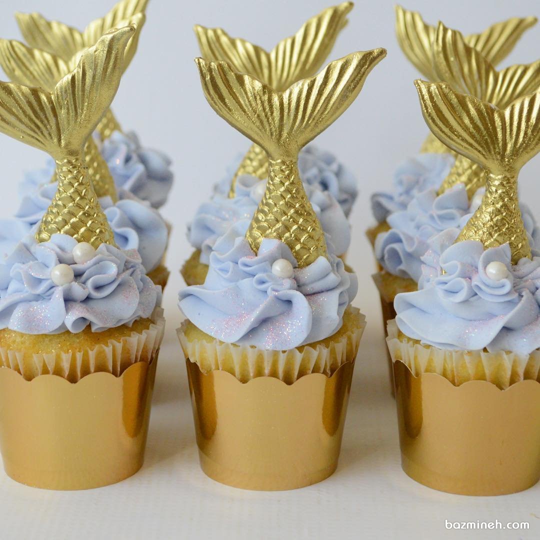 کاپ کیک های ساده و زیبای جشن تولد دخترونه با تم پری دریایی آبی طلایی