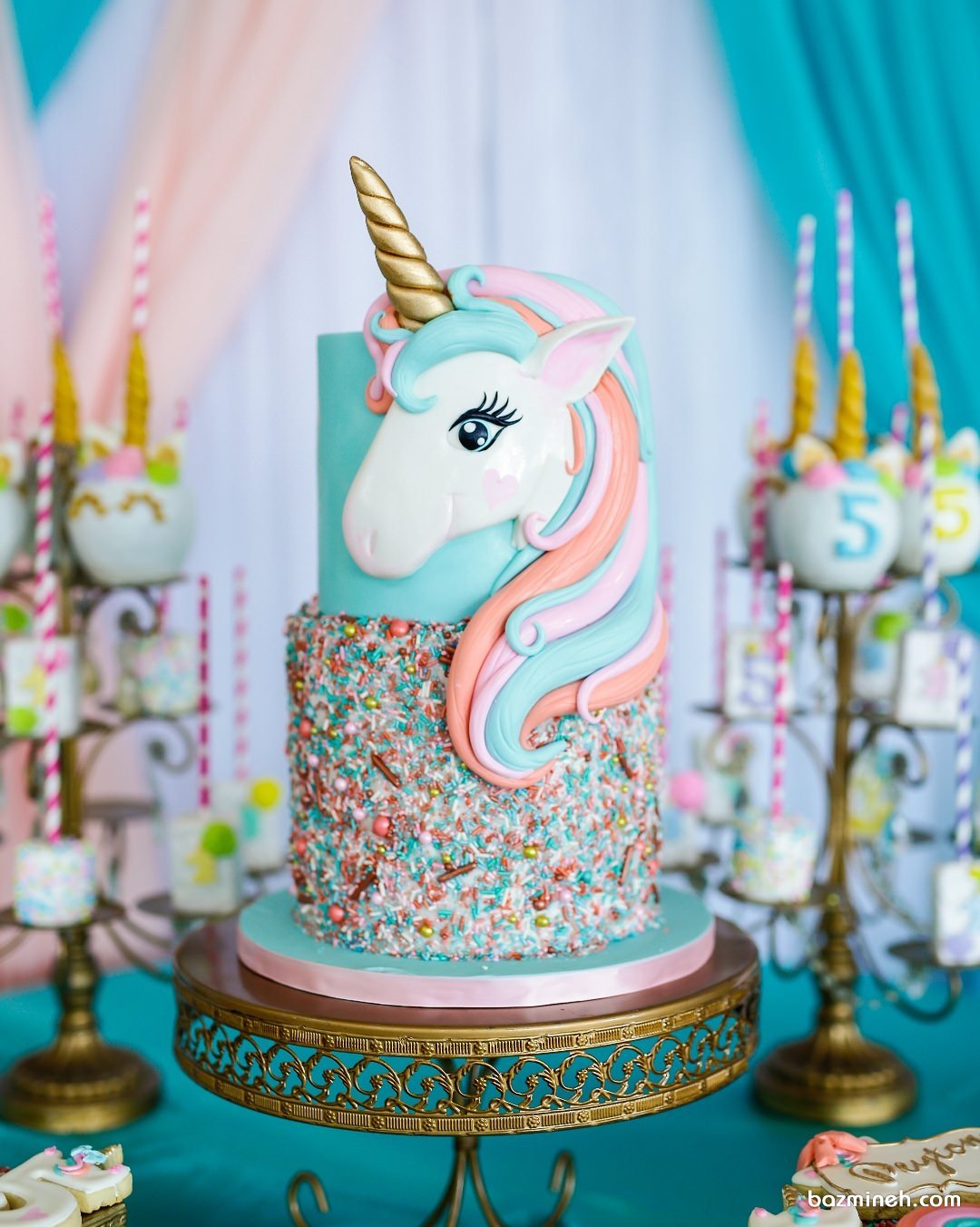 کیک یونیک جشن تولد دخترونه با تم اسب تک شاخ (Unicorn)