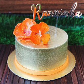مینی کیک زیبای جشن تولد بزرگسال با تم طلایی نارنجی 