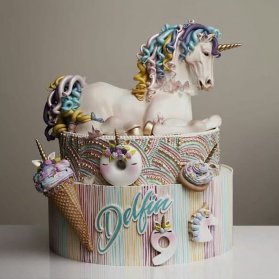 مدل کیک یونیک جشن تولد دخترونه با تم اسب تک شاخ (Unicorn)