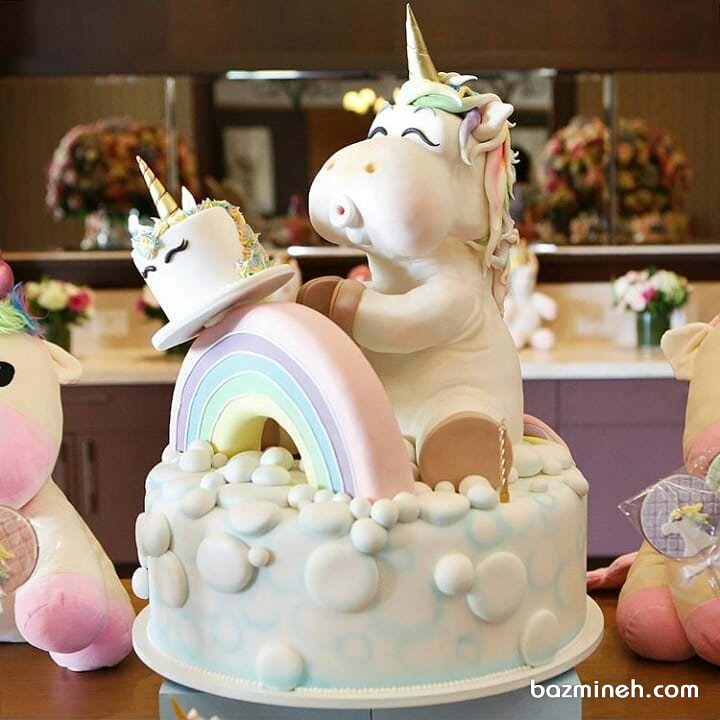 کیک فانتزی رویایی فوندانت جشن تولد دخترونه با تم اسب تک شاخ و رنگین کمان