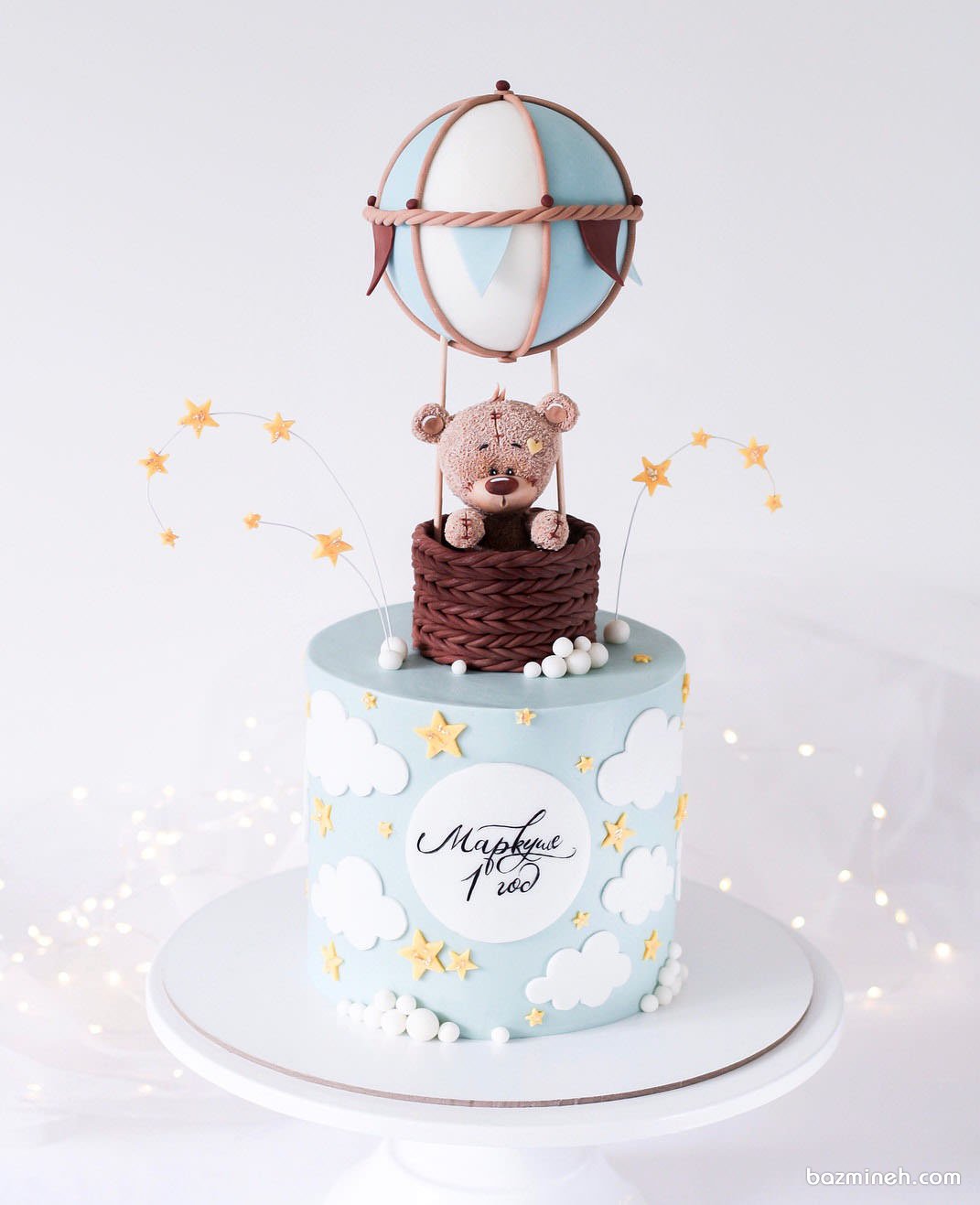 کیک فانتزی جشن تولد یکسالگی پسرونه با تم بالن و خرس تدی