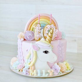 کیک رویایی جشن تولد دخترونه با تم اسب تک شاخ (یونیکورن)