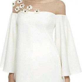 مدل شیک و زیبای بالا تنه لباس مجلسی سفید رنگ با آستین های کلوش مناسب برای مراسم عقد