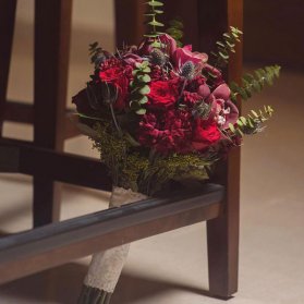 دسته گل عروس مناسب برای استایل عروسی وینتج