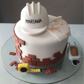 مینی کیک فوندانت جشن تولد پسرونه ایده‌ای جالب برای مهندسای عمران