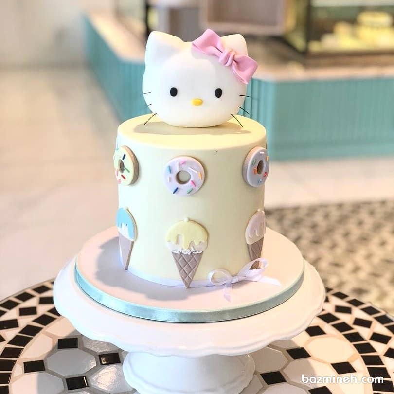 مینی کیک فوندانت جشن تولد دخترونه با تم هلو کیتی (Hello Kitty)