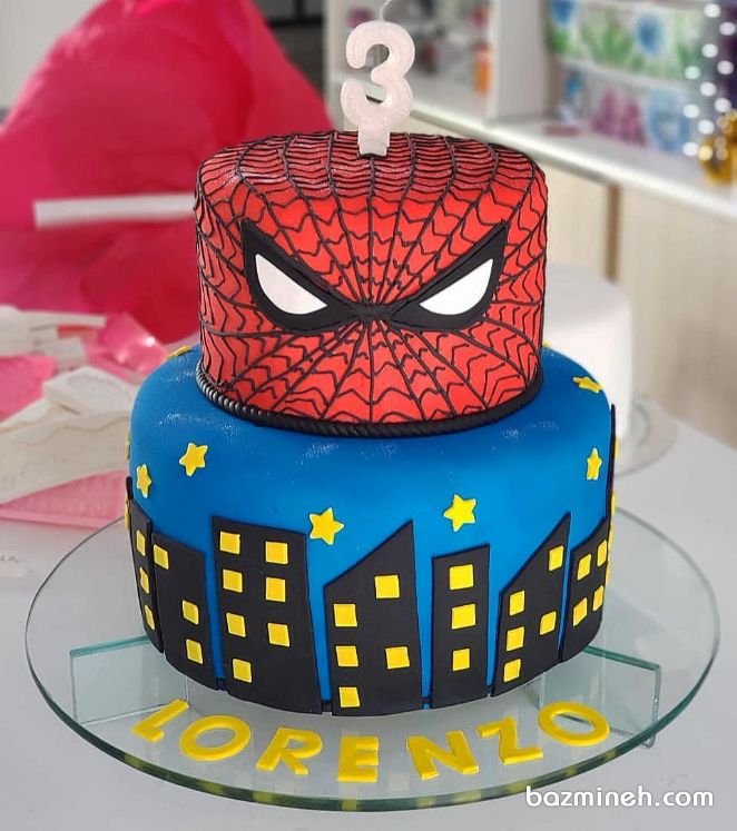 کیک دو طبقه فوندانت جشن تولد پسرونه با تم مرد عنکبوتی (Spider Man)