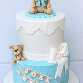 کیک دو طبقه فوندانت جشن تعیین جنسیت یا بیبی شاور پسرونه با تم خرس تدی