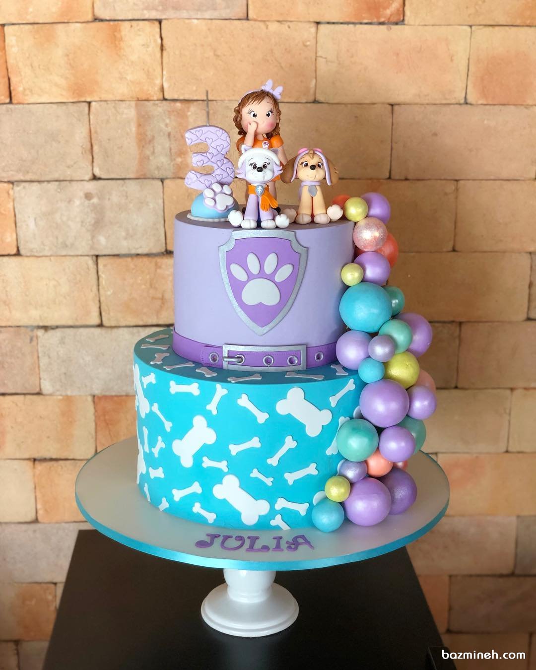 کیک دو طبقه عروسکی جشن تولد کودک با تم سگهای نگهبان