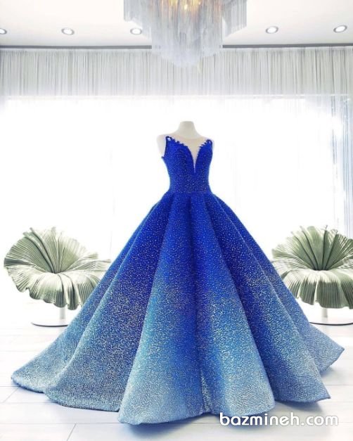 لباس شب زیبا با رنگ آمبره آبی مناسب جشن نامزدی 
