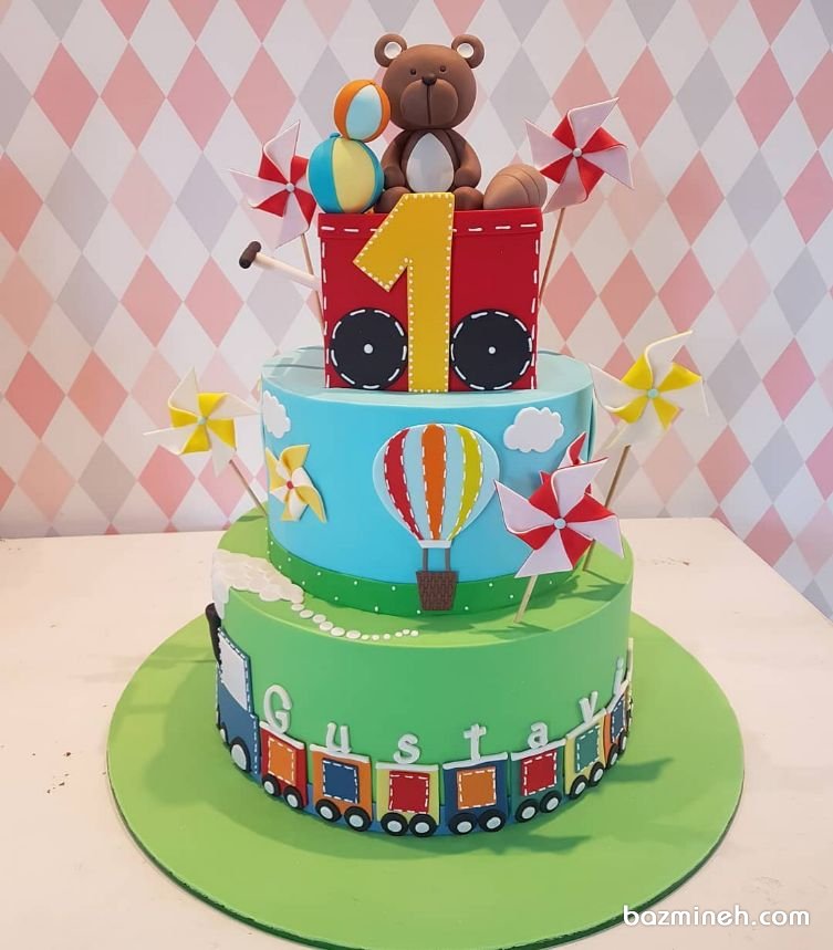 کیک سه طبقه فوندانت جشن تولد کودک با تم خرس تدی