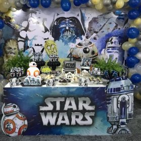 دکوراسیون و بادکنک آرایی جشن تولد پسرونه با تم جنگ ستارگان (Star Wars)