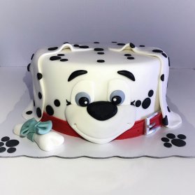 کیک فوندانت جشن تولد کودک با تم سگهای نگهبان.
سگ های نگهبان یکی از انیمیشن های پرطرفدار در بین کودکان است که می تواند دستمایه خلاقیت برای دیزاین کیک تولد دخترانه و پسرانه باشد و البته کاربرد عمومی تر برای تولدهای پسرانه دارد.